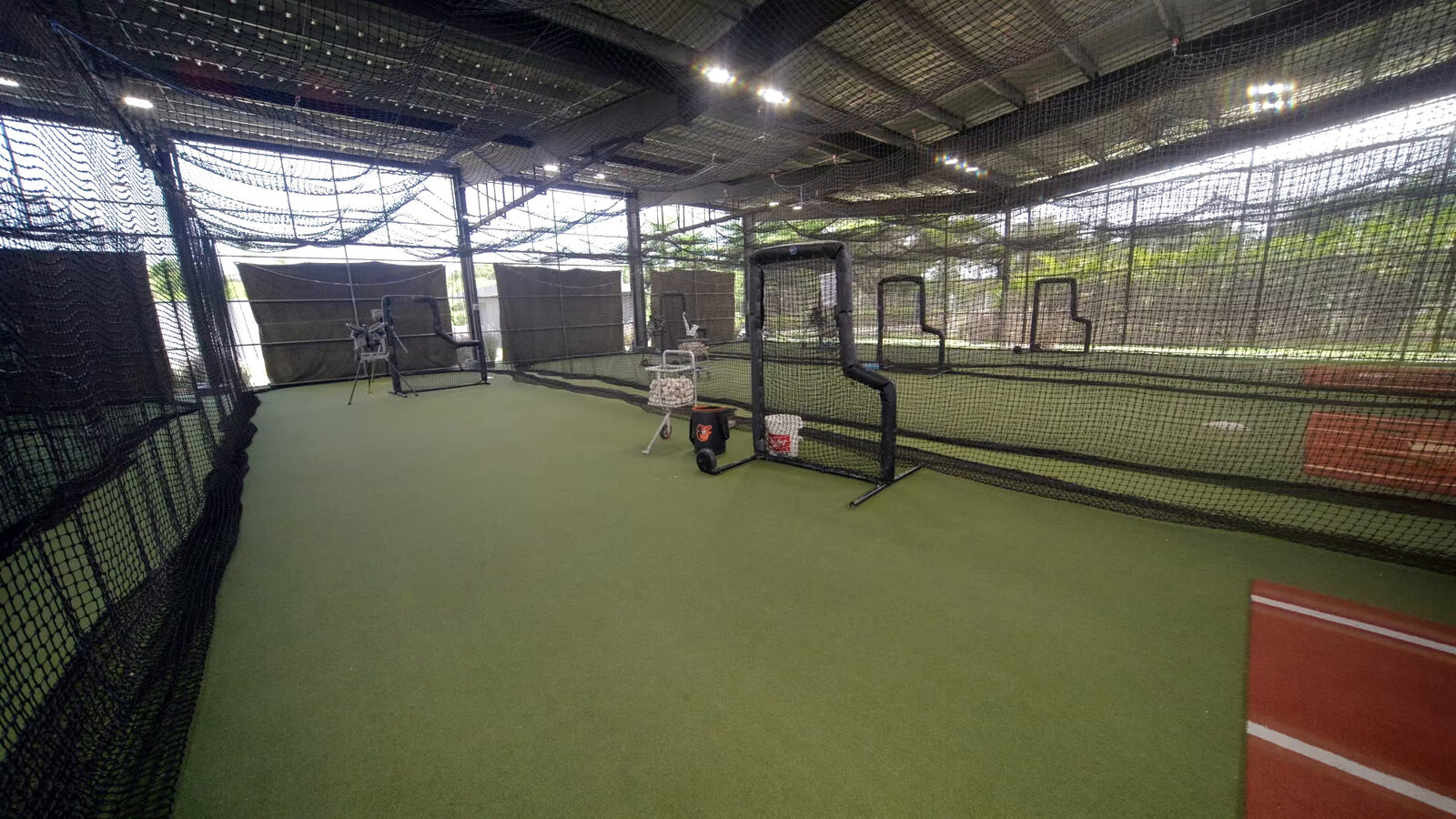 Hitting Facilities: Baltimore Orioles — Batting cages